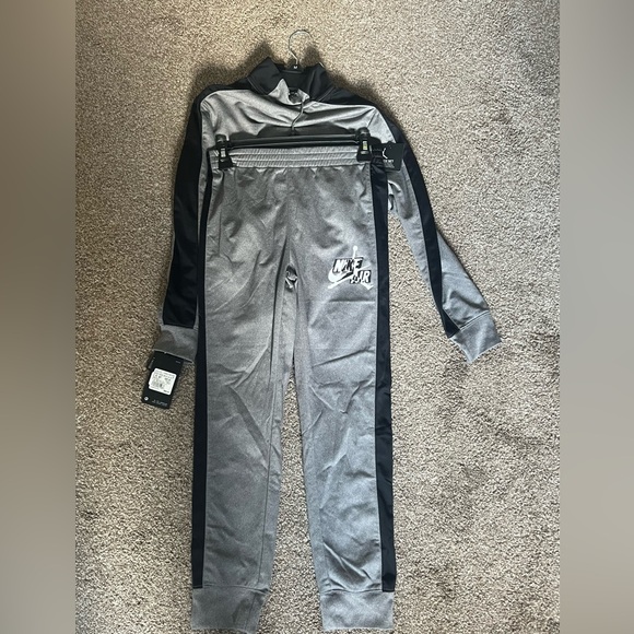 Air Jordan Boys Jumpman Tracksuit Set‎ Carbon Heather  NWT - Picture 5 of 6